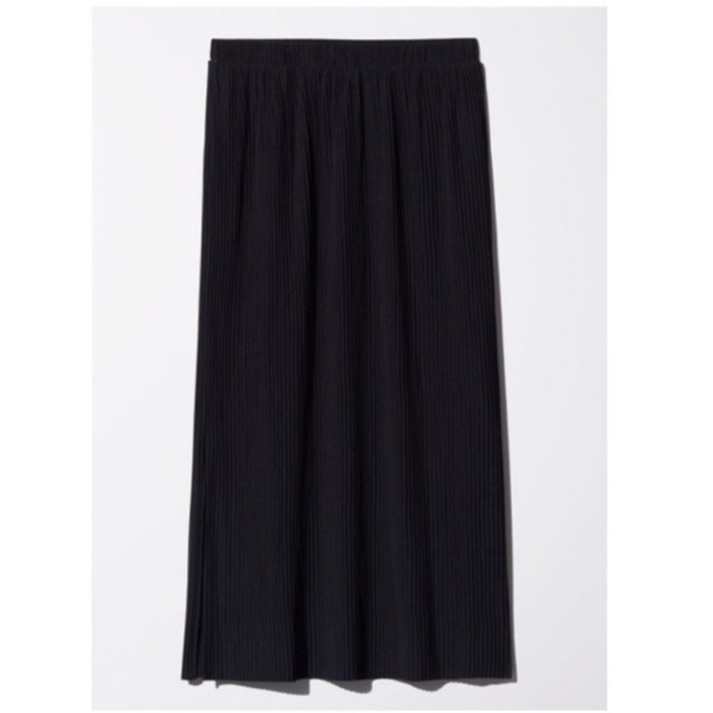 Aritzia Wilfred Celesse Skirt in Black